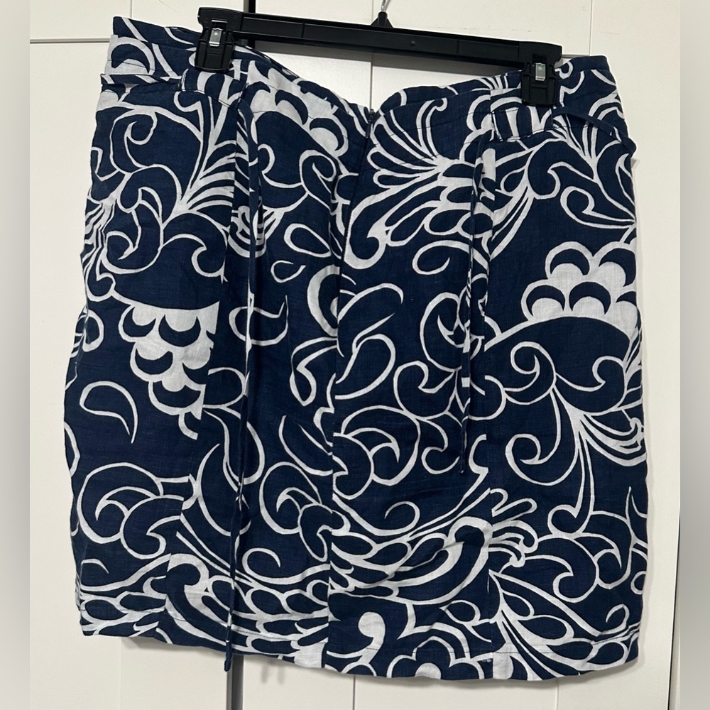 Navy and White Patterned Skirt